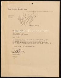 5a080 WALTER HILL signed letter '77 sending Kohner a screenplay of a movie he wanted to make!