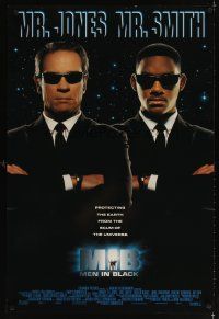5b458 MEN IN BLACK int'l DS 1sh '97 Will Smith & Tommy Lee Jones protecting Earth!