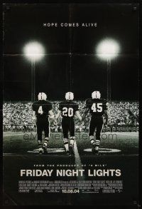 5c254 FRIDAY NIGHT LIGHTS advance DS 1sh '04 Texas high school football, image of players on field!