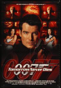 5c877 TOMORROW NEVER DIES DS 1sh '97 Pierce Brosnan as Bond, Michelle Yeoh, sexy Teri Hatcher!
