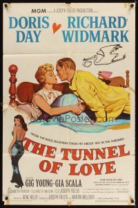 5c903 TUNNEL OF LOVE 1sh '58 romantic art of Doris Day & Richard Widmark kissing + sexy Gia Scala!