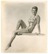 5d354 ESTHER WILLIAMS 8x9.25 still '40s classic image of the sexy swimming star on diving board!