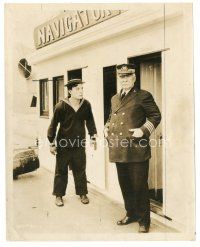 5d698 NAVIGATOR 8x10 still '24 c/u of Buster Keaton in sailor suit staring at Frederick Vroom!