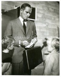 5d716 NUMBER ONE 8x10 still '69 football player Charlton Heston signs autographs for kids!