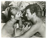 5d063 SUSANNAH YORK 8x10 still '74 sexy c/u naked in bathtub drinking with Roger Moore from Gold!