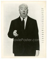 5m104 PSYCHO candid 8x10 still '60 director Alfred Hitchcock telling how to market it!