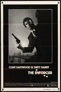 5p266 ENFORCER 1sh '76 photo of Clint Eastwood as Dirty Harry by Bill Gold!