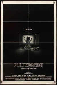 5p679 POLTERGEIST style B 1sh '82 Tobe Hooper, classic, they're here, Heather O'Rourke by TV!