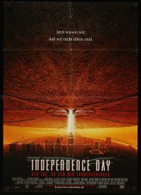 5t384 INDEPENDENCE DAY German '96 great image of alien ship over New York City!