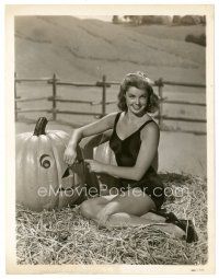 5x256 ESTHER WILLIAMS 8x10 still '40s sexy close up in swimsuit posing with wacky pumpkins!