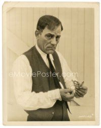 5x504 LON CHANEY SR 8x10 still '20s the legendary actor with makeup case made from a pocket watch!