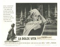 5y555 LA DOLCE VITA LC #6 R66 Federico Fellini, close up of sexy Anita Ekberg playing with kitten!