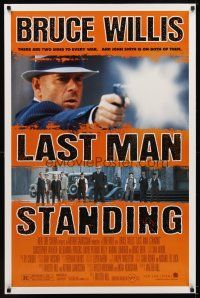 6g475 LAST MAN STANDING 1sh '96 great image of gangster Bruce Willis firing gun!