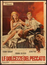6h467 TOWER OF SCREAMING VIRGINS Italian 1p '68 great artwork of sword pointing at couple in bed!
