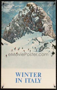6j177 WINTER IN ITALY Italian travel poster '70s great image of skiers on mountain!