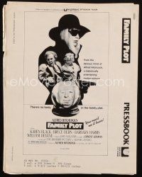 6p715 FAMILY PLOT pressbook '76 from the mind of devious Alfred Hitchcock, Karen Black, Bruce Dern