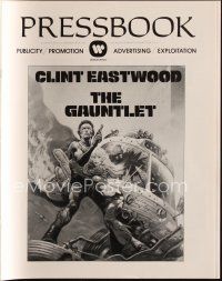 6p737 GAUNTLET pressbook '77 great art of Clint Eastwood & Sondra Locke by Frank Frazetta!