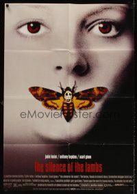 6k784 SILENCE OF THE LAMBS video 1sh '90 great image of Jodie Foster with moth over mouth!