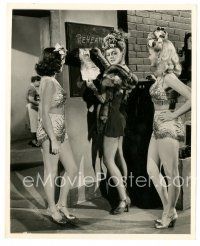 6m221 COVER GIRL 8x10 still '44 close up of Leslie Brooks & sexy showgirls by Ned Scott!