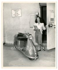 6m232 CYNTHIA candid 8x10 key book still '47 Elizabeth Taylor gets around on her new motor scooter!