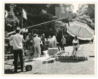6m245 DEAD RINGER candid 8x10 still '64 director Pau Henreid filming Bette Davis on outdoot set!