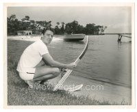 6m700 ON AN ISLAND WITH YOU candid 8x10 still '48 Peter Lawford about to try out water skiing!