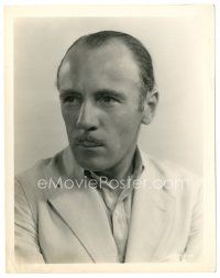 6m802 ROLAND YOUNG 8x10 still '31 head & shoulders portrait of the actor wearing a suit!