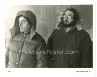 6m838 SHINING candid 8x10 still '80 director Stanley Kubrick going over a scene on the set!