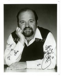 6t537 DOM DELUISE signed 8x10 REPRO still '89 close portrait resting his head on his hand!