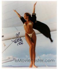 6t548 ELLE MACPHERSON signed color 8x10 REPRO still '90s full-length on sailboat in sexy bikini!