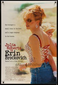 6t295 ERIN BROCKOVICH signed DS 1sh '00 by Julia Roberts, directed by Steven Soderbergh!