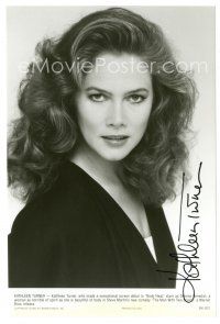 6t368 KATHLEEN TURNER signed 6.25x9.5 still '83 evil & sexy in The Man With Two Brains!