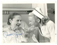 6t396 RUTH GORDON signed TV 7.25x9.25 still '75 with nurse Juliette Mills from NBC's Medical Story!