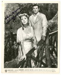 6t397 SHIRLEY JONES signed 8x10 still '62 close up with Robert Preston from The Music Man!