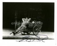 6t456 THEODORE BIKEL signed 8x10 publicity still '90s appearing as Tevye in Fiddler on the Roof!