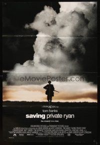 7b751 SAVING PRIVATE RYAN int'l DS 1sh '98 Steven Spielberg, Tom Hanks, the mission is a man!