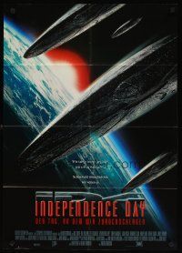 7c299 INDEPENDENCE DAY German '96 great image of enormous alien ships over Earth!