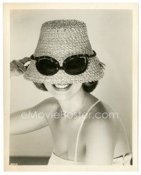 7j604 CLAIRE KELLY deluxe 8x10 still '50s wacky smiling portrait wearing big hat over half her face!