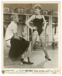 7j618 DAMN YANKEES 8x10 still '58 Gwen Verdon in skimpy outfit! seduces Tab Hunter in locker room!