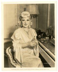 7j863 MAE WEST deluxe candid 8x10 still '37 in her dressing room preparing for her makeup!