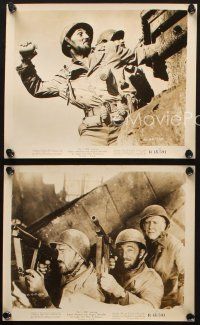 7j329 STORY OF G.I. JOE 3 8x10 stills R49 Robert Mitchum, William Wellman World War II classic!