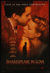 7p599 SHAKESPEARE IN LOVE teaser 1sh '98 romantic close up of Gwyneth Paltrow & Joseph Fiennes!