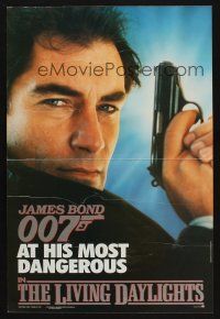 7k233 LIVING DAYLIGHTS English promo brochure '87 great close up of Timothy Dalton as James Bond!
