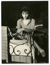 7s747 ROSANNA SCHIAFFINO 7x9.25 still '59 the pretty Italian actress on bed in Piece of the Sky!