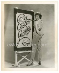 7s791 SHIRLEY MACLAINE 8x10 still '50s great full-length portrait painting Easter Greetings sign!