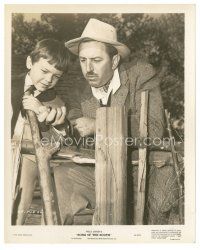 7s824 SONG OF THE SOUTH candid 8x10 still '46 great close up of Walt Disney & Bobby Driscoll!