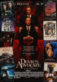 7t167 LOT OF 22 UNFOLDED MOSTLY VIDEO POSTERS '88 - '99 Devil's Advocate, Beetlejuice & more!