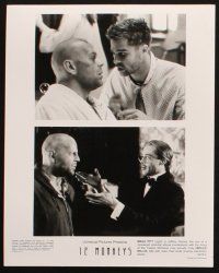 8d921 12 MONKEYS 2 8x10 stills '95 Bruce Willis, Brad Pitt, Stowe, Terry Gilliam directed sci-fi!