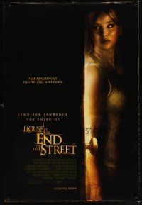 8h339 HOUSE AT THE END OF THE STREET advance DS 1sh '12 cool image of Jennifer Lawrence!