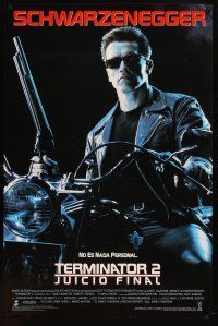 8h735 TERMINATOR 2 Spanish/U.S. 1sh '91 Arnold Schwarzenegger on motorcycle w/shotgun, nothing personal!